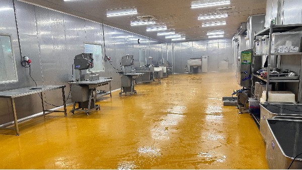 食品廠車間裝修浪費錢的5樣東西，不要踩坑了！【客聰地坪】